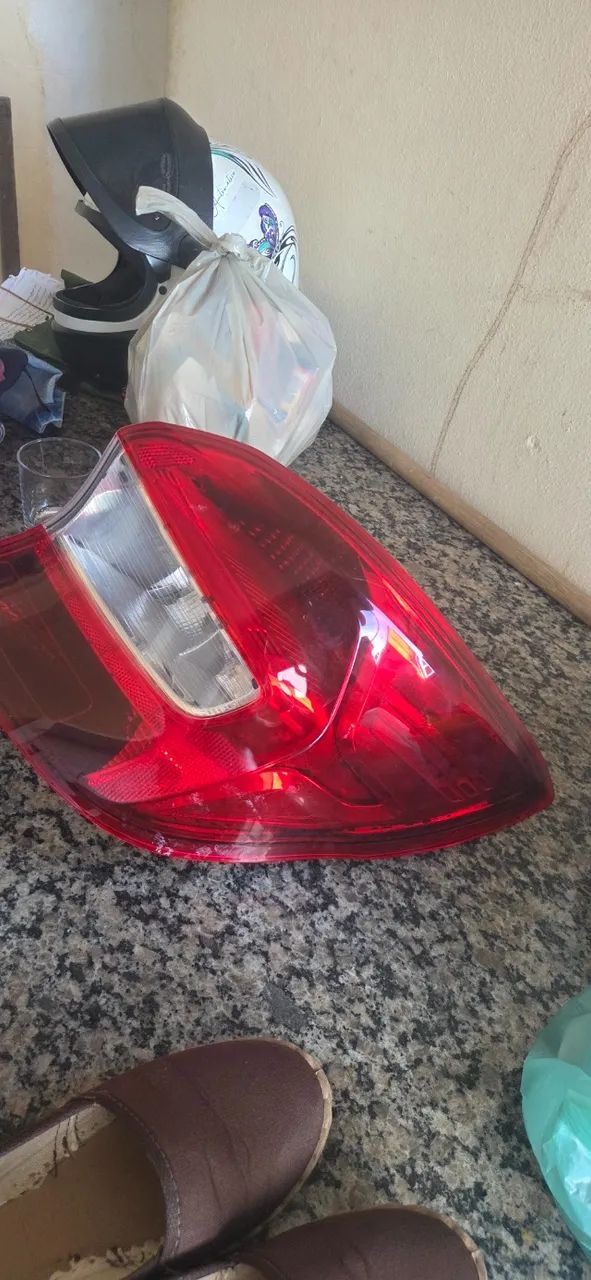 Lanterna direita do ford Ka  - Foto 4
