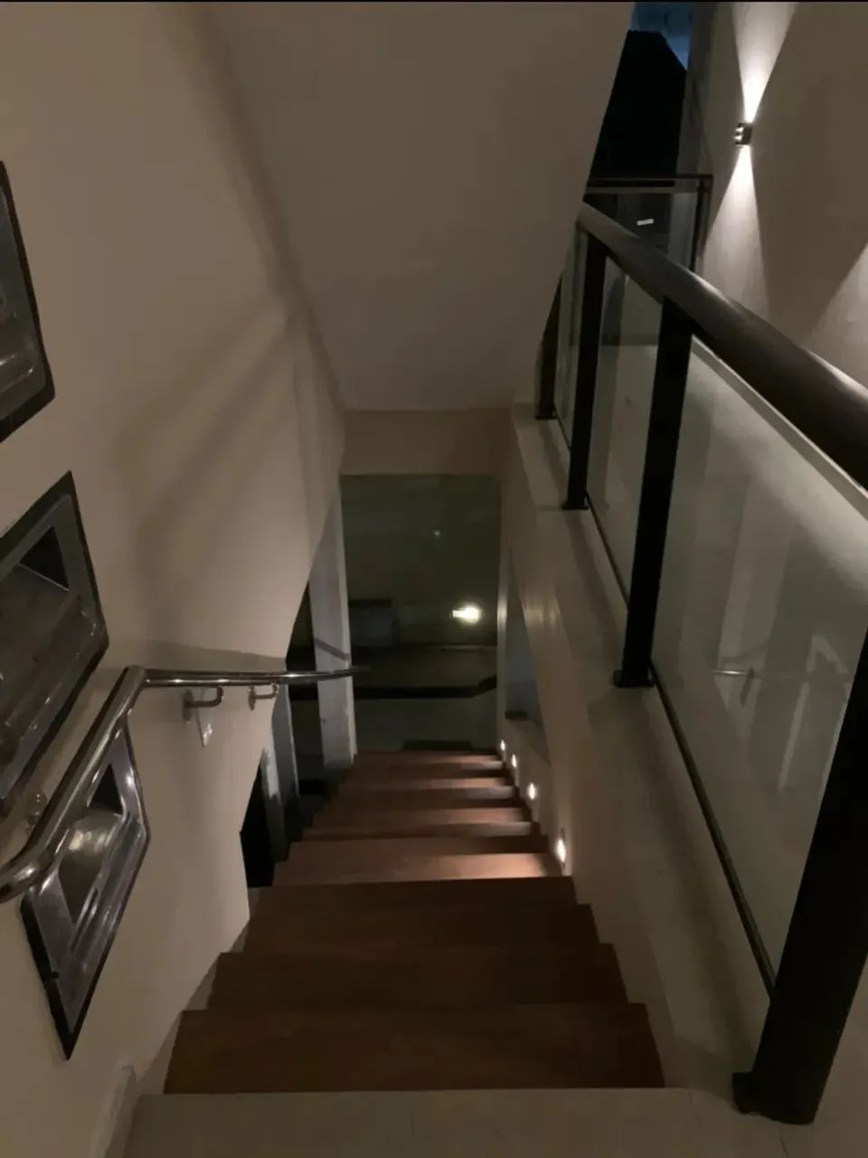 APT STUDIO c/ MOBÍLIA. 30m da Praia e 100m da FMO e do Shopping. RESERVE AGORA! - Foto 7