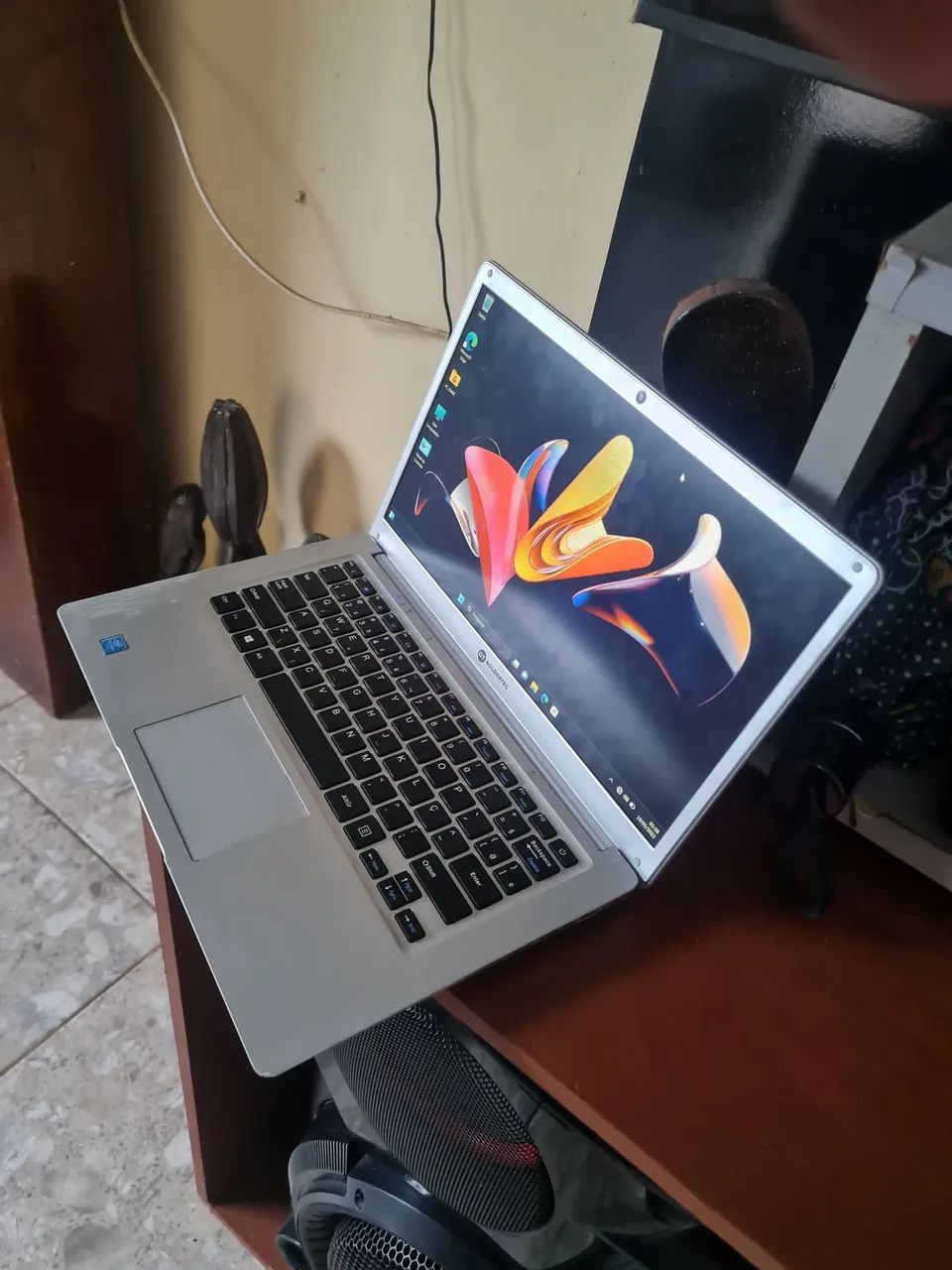 Notebook ótimo pra DJ e estudar 7hrs bateria ?  - Foto 5