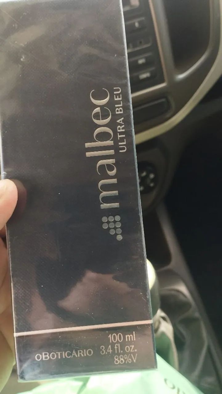 Vendo perfume Malbec ultra blue