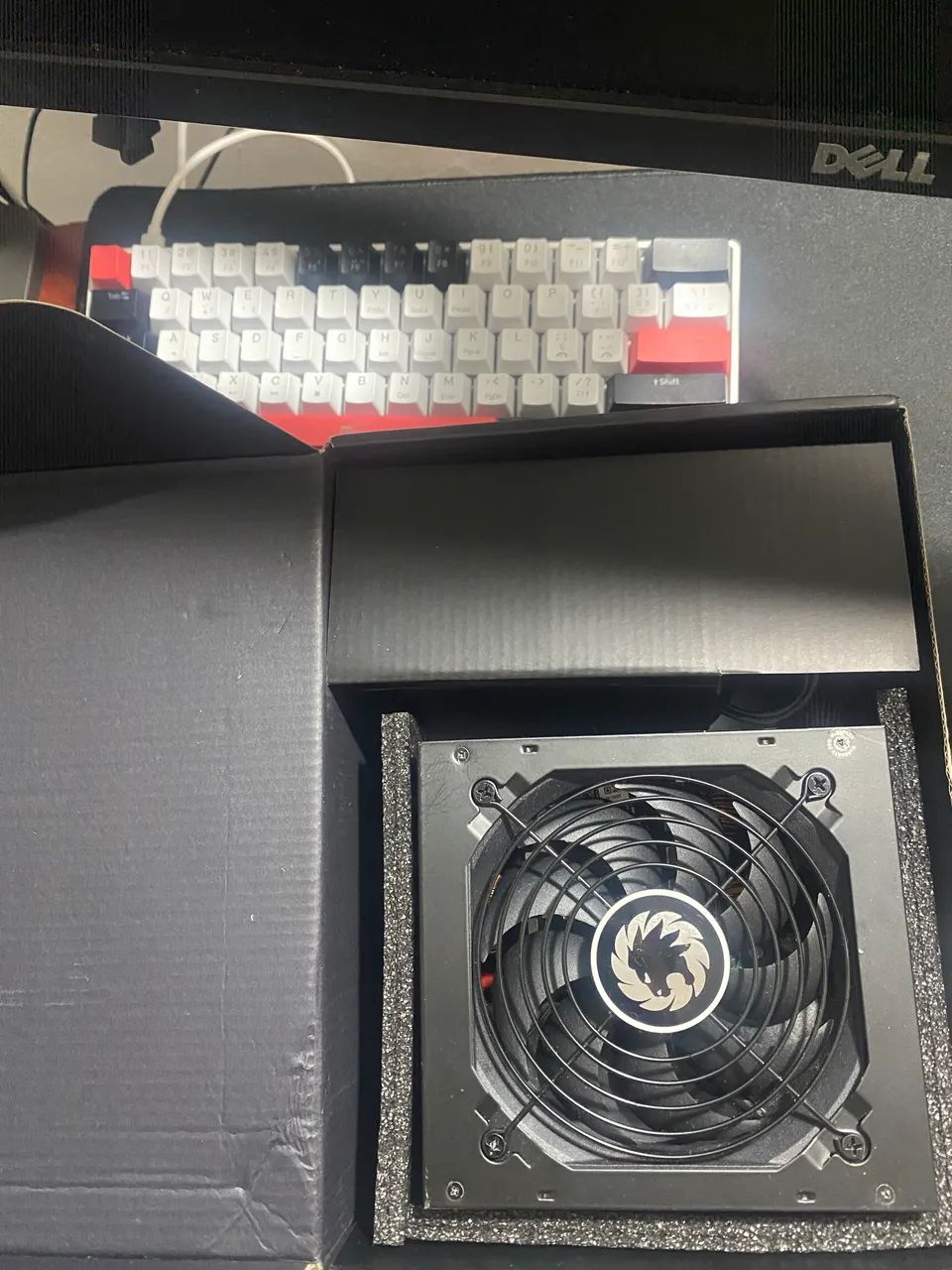Fonte GameMax 600W  -  80 PLUS