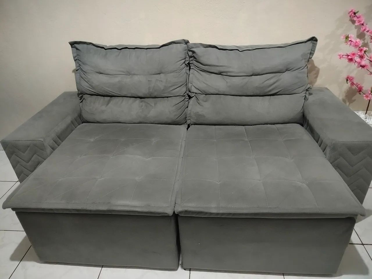 Sofá Seminovo em Excelente Estado - Muito Confortável<br>? So - Foto 4