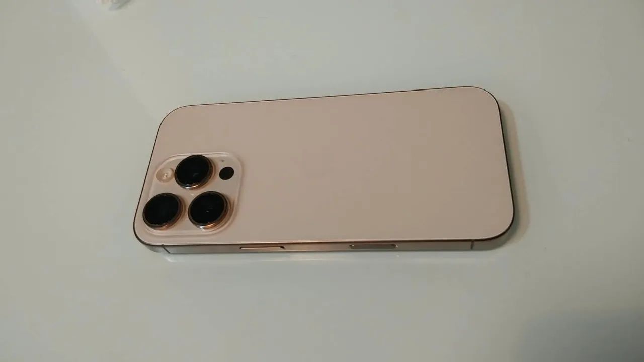 Vendo iPhone 16 pro  - Foto 2