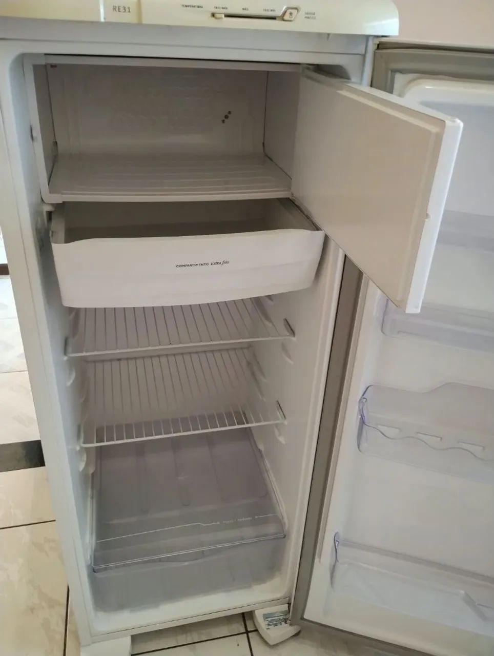 Vendo geladeira  - Foto 2