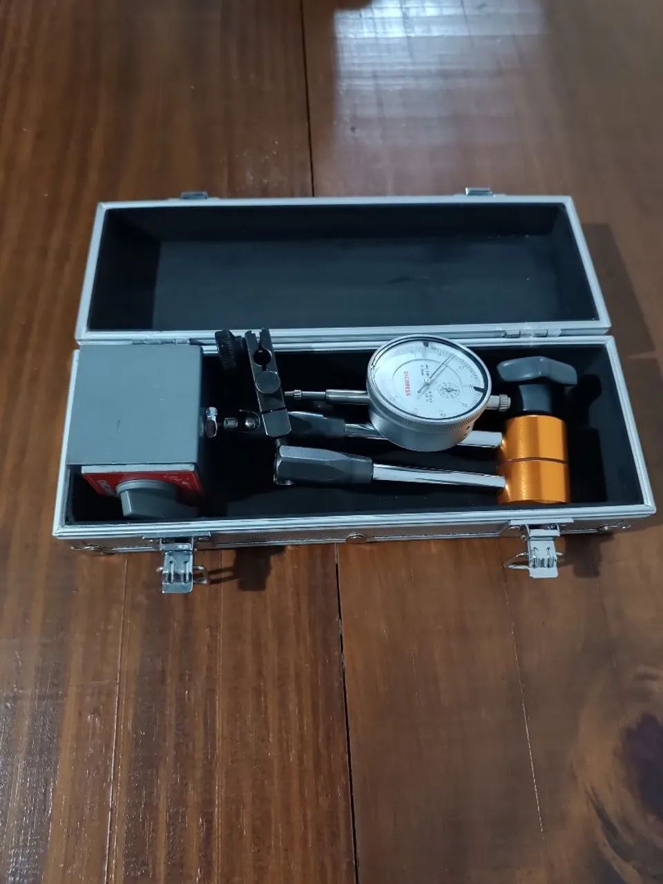 SUPORTE MAGNÉTICO ARTICULADO DIGIMESS COM RELÓGIO COMPARADOR
