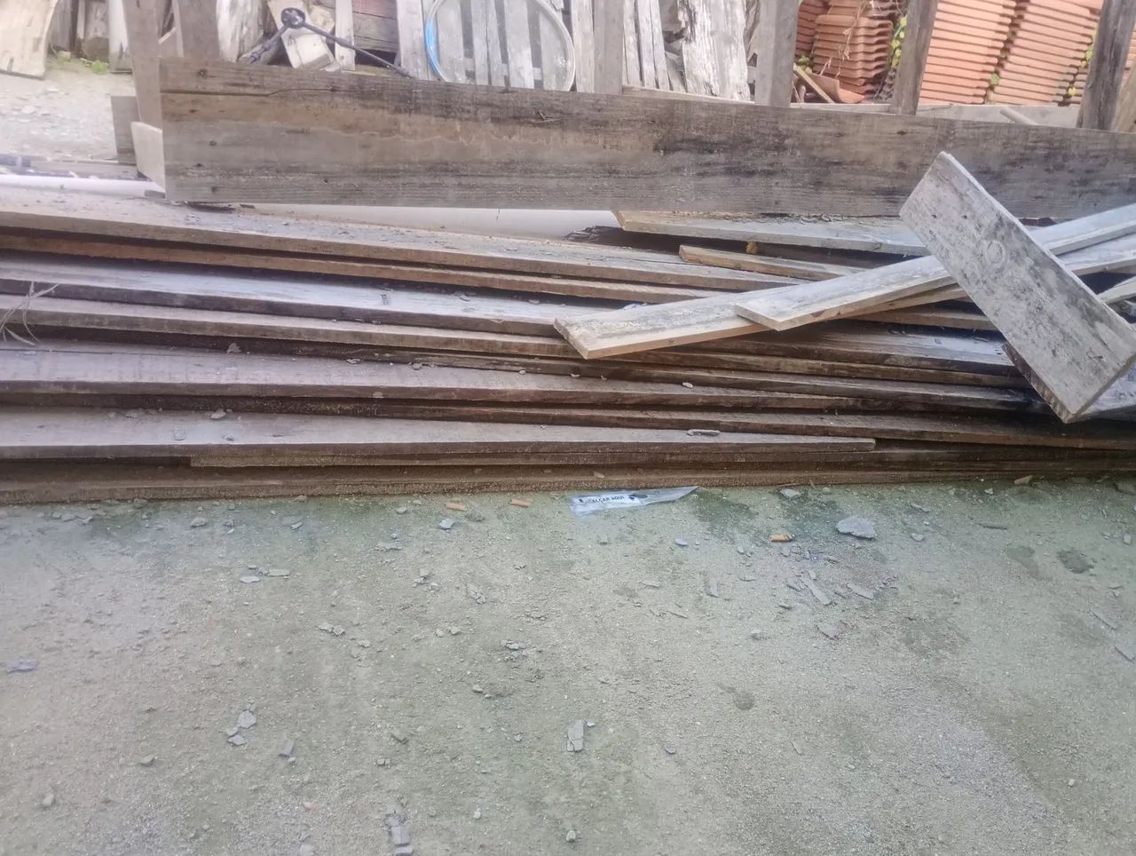 Tábuas e Pontaletes  - Foto 3