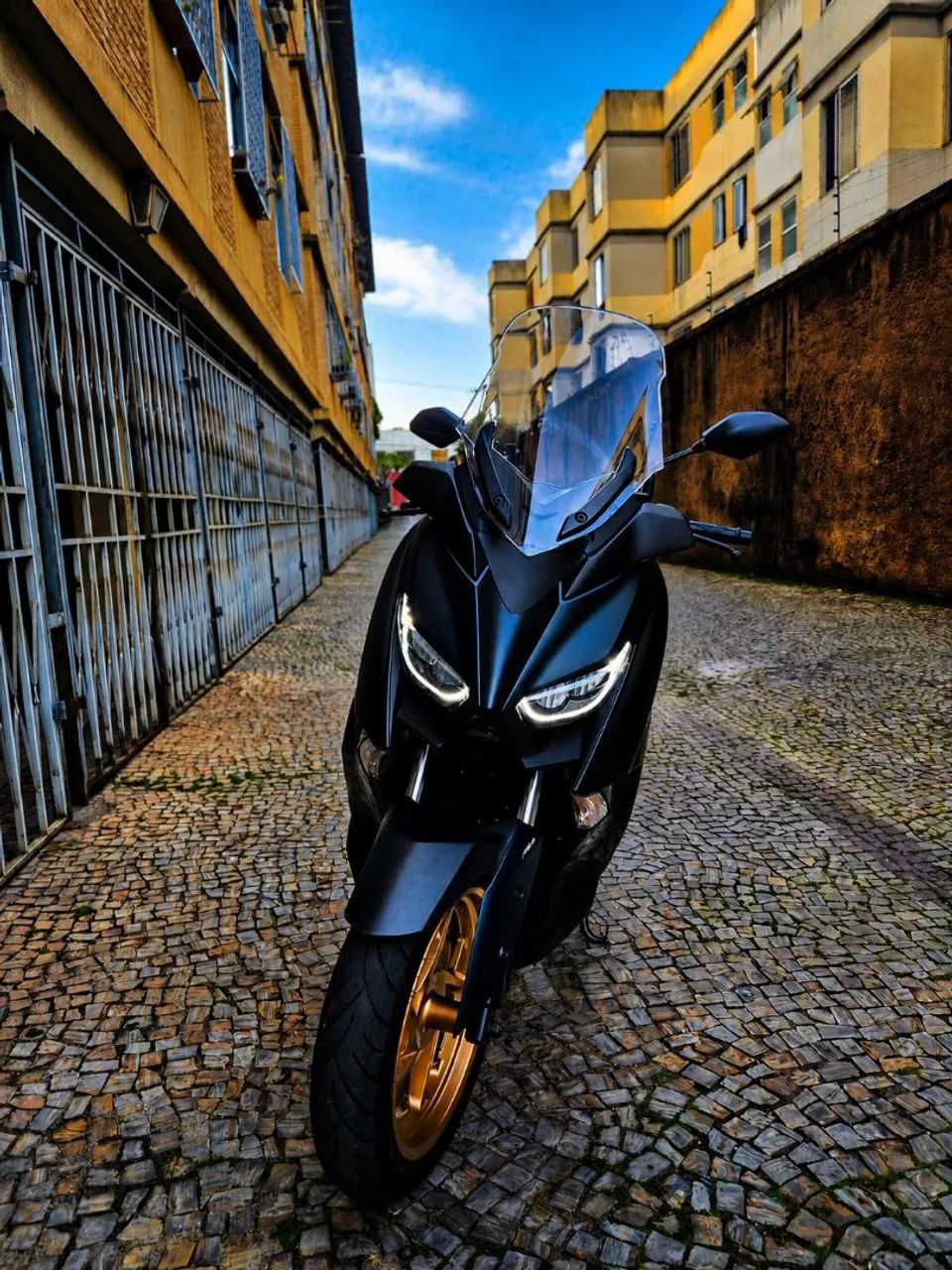 Xmax 250 2023 7500km