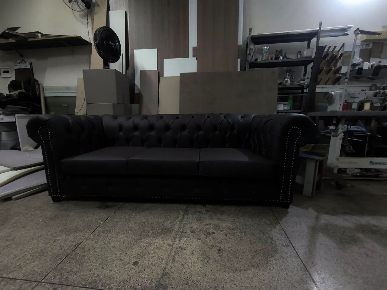 Chesterfield 3 lugares pronta entrega  - Foto 4