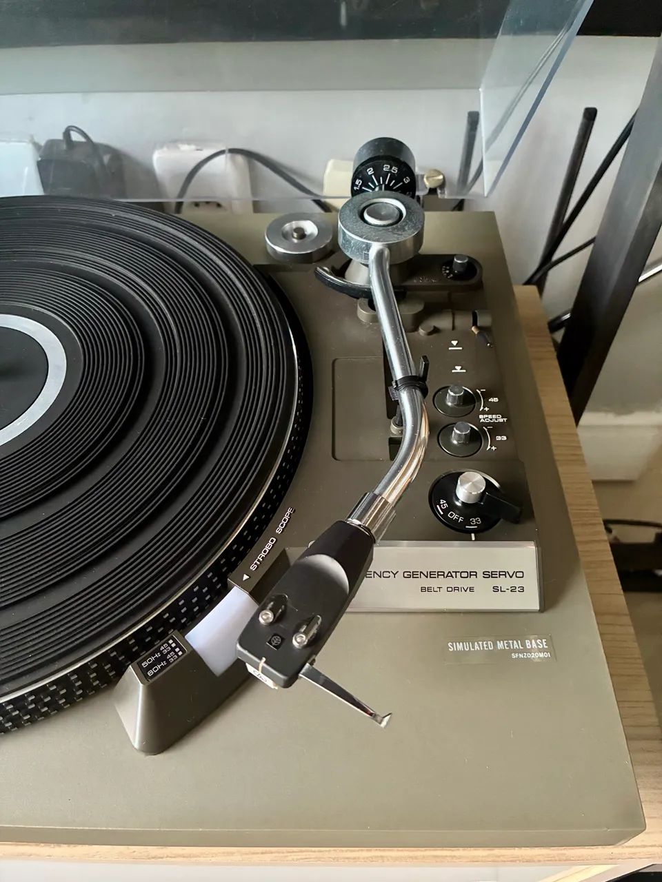 Toca disco Technics SL-23 Impecável  - Foto 2