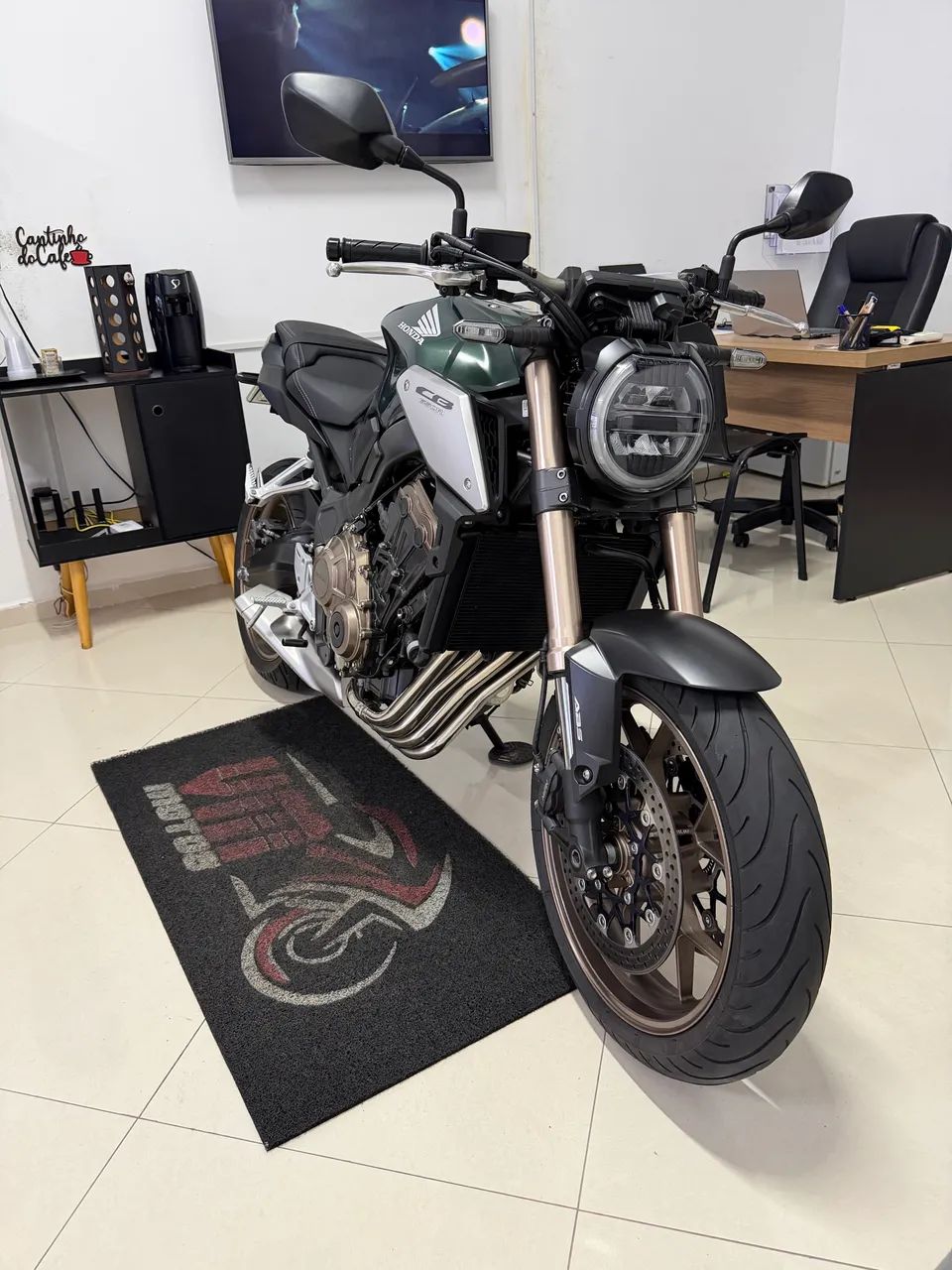 Cb 650r / financiamos ?