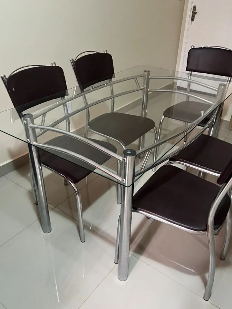 Mesa de jantar/cozinha com cadeiras - Foto 3