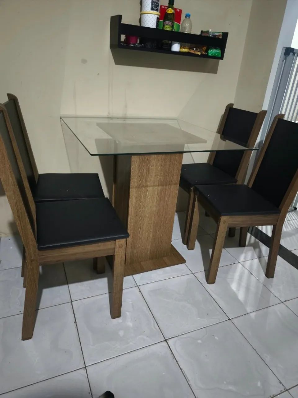 Mesa de jantar 04 cadeiras - Foto 2