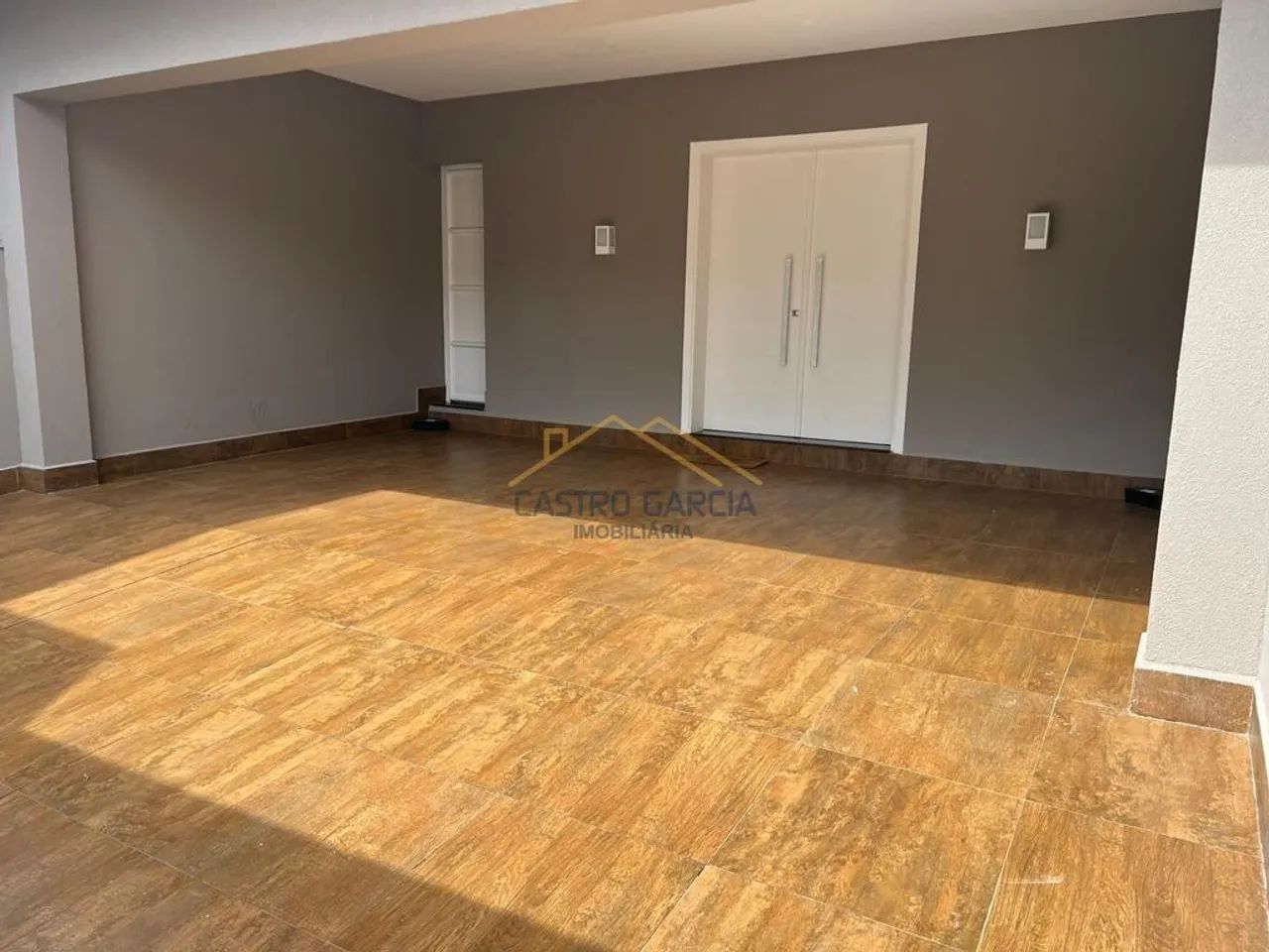 Casa à venda em Santa Bárbara D'Oeste, Centro, com 2 quartos, com 171.76 m²