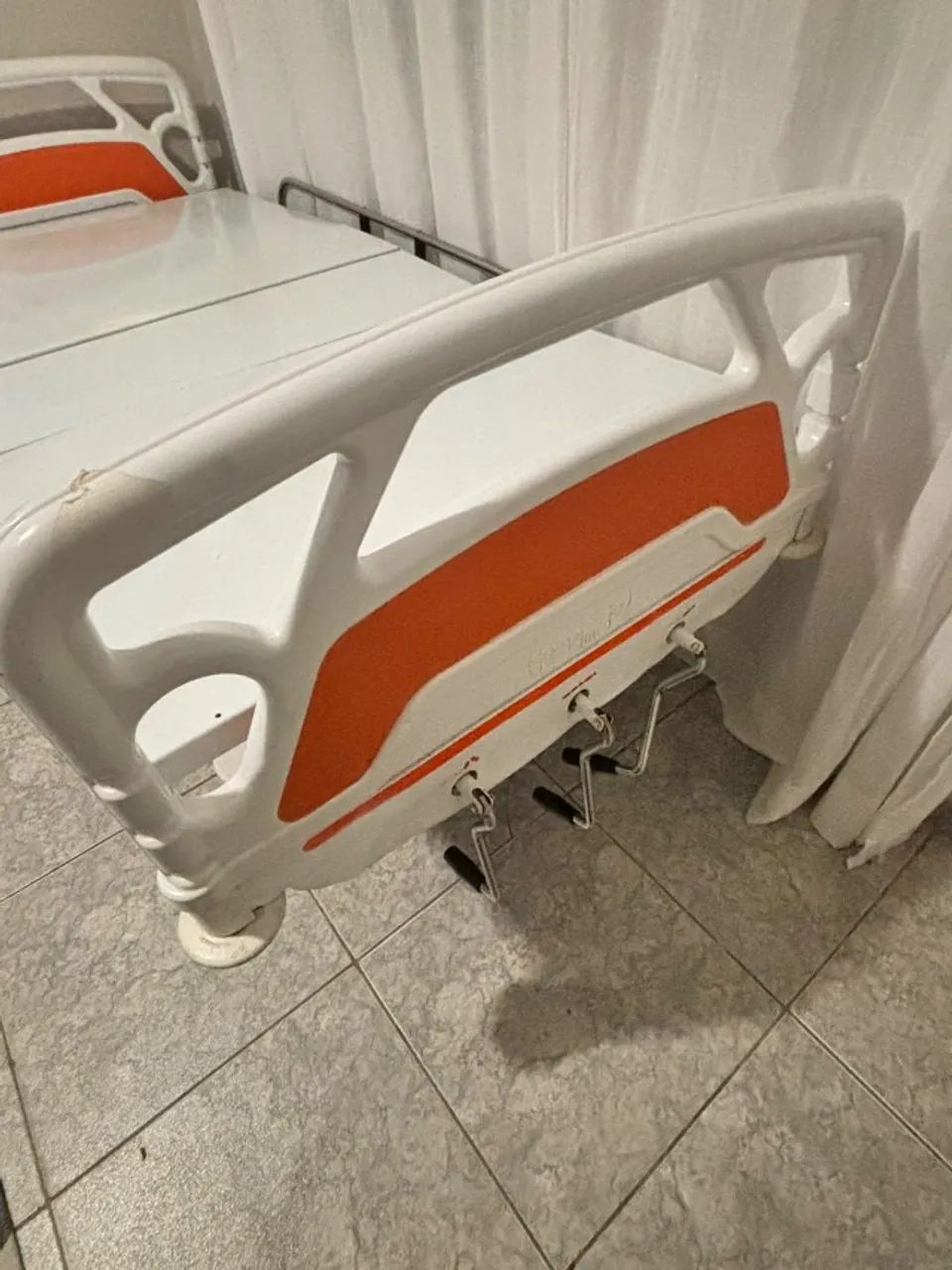 Cama hospitalar  - Foto 2