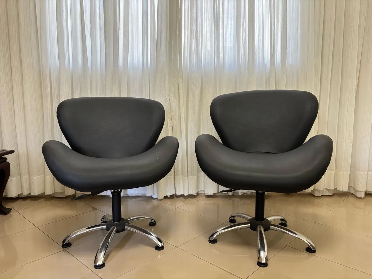 Poltronas giratórias 