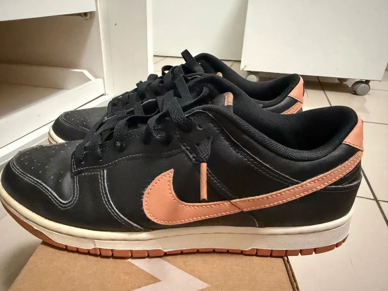 Nike Dunk preto e laranja  - Foto 3