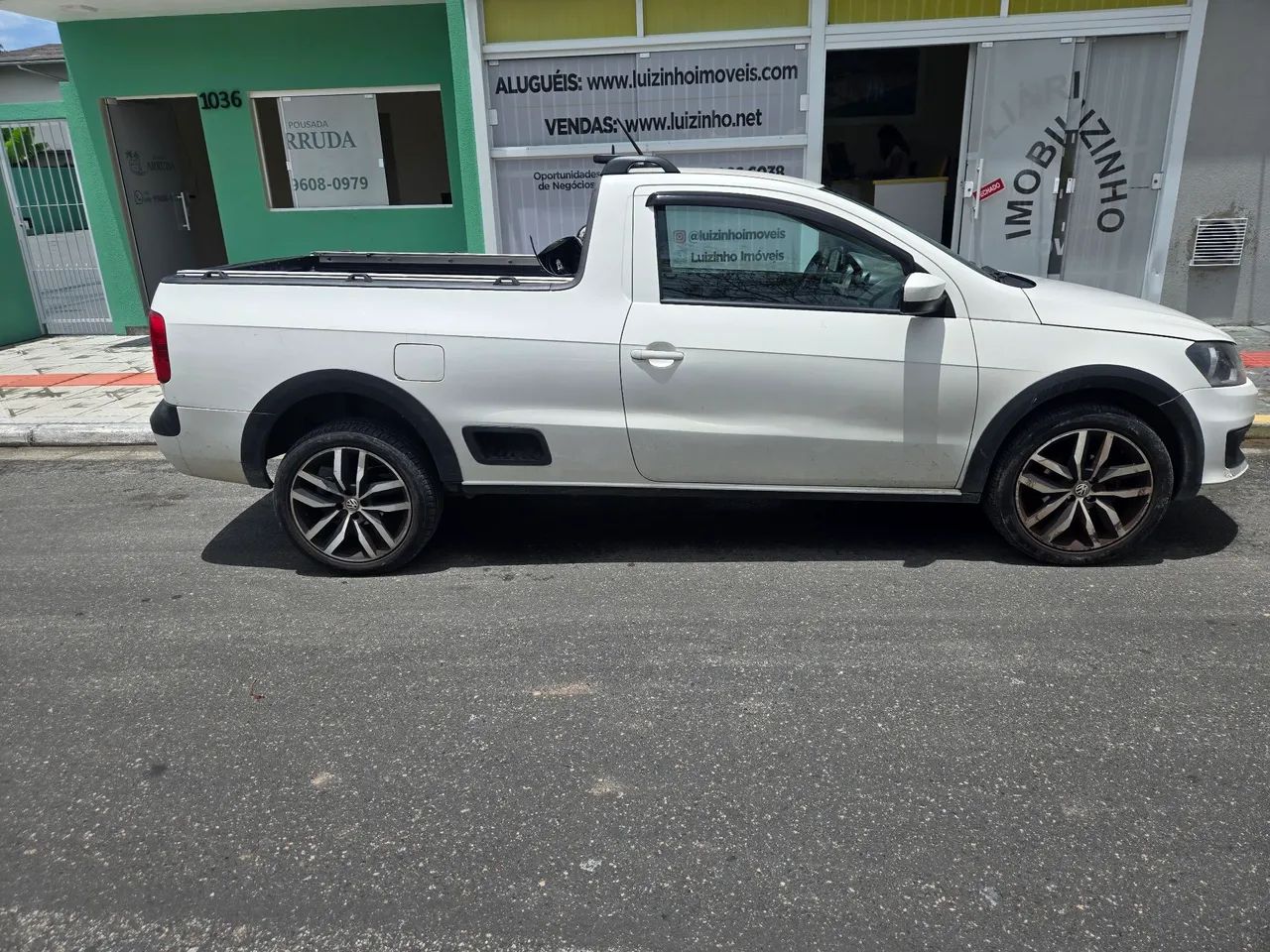 Volkswagen Saveiro Trendline 1.6 T.flex 8V 2016 - Foto 2
