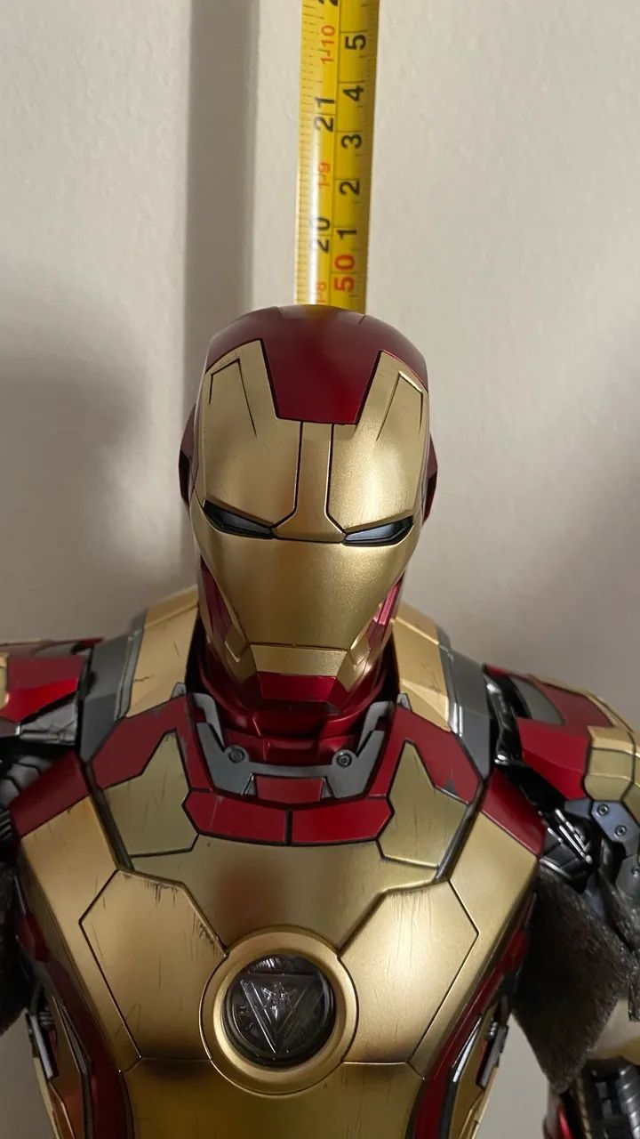 Iron Man Mark 42 Deluxe - Hot Toys 1/4 - Hobbies e coleções