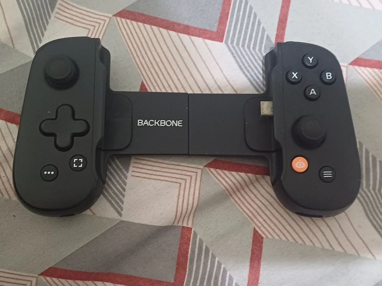 CONTROLE BACKBONE ONE PARA CELULARES E PC