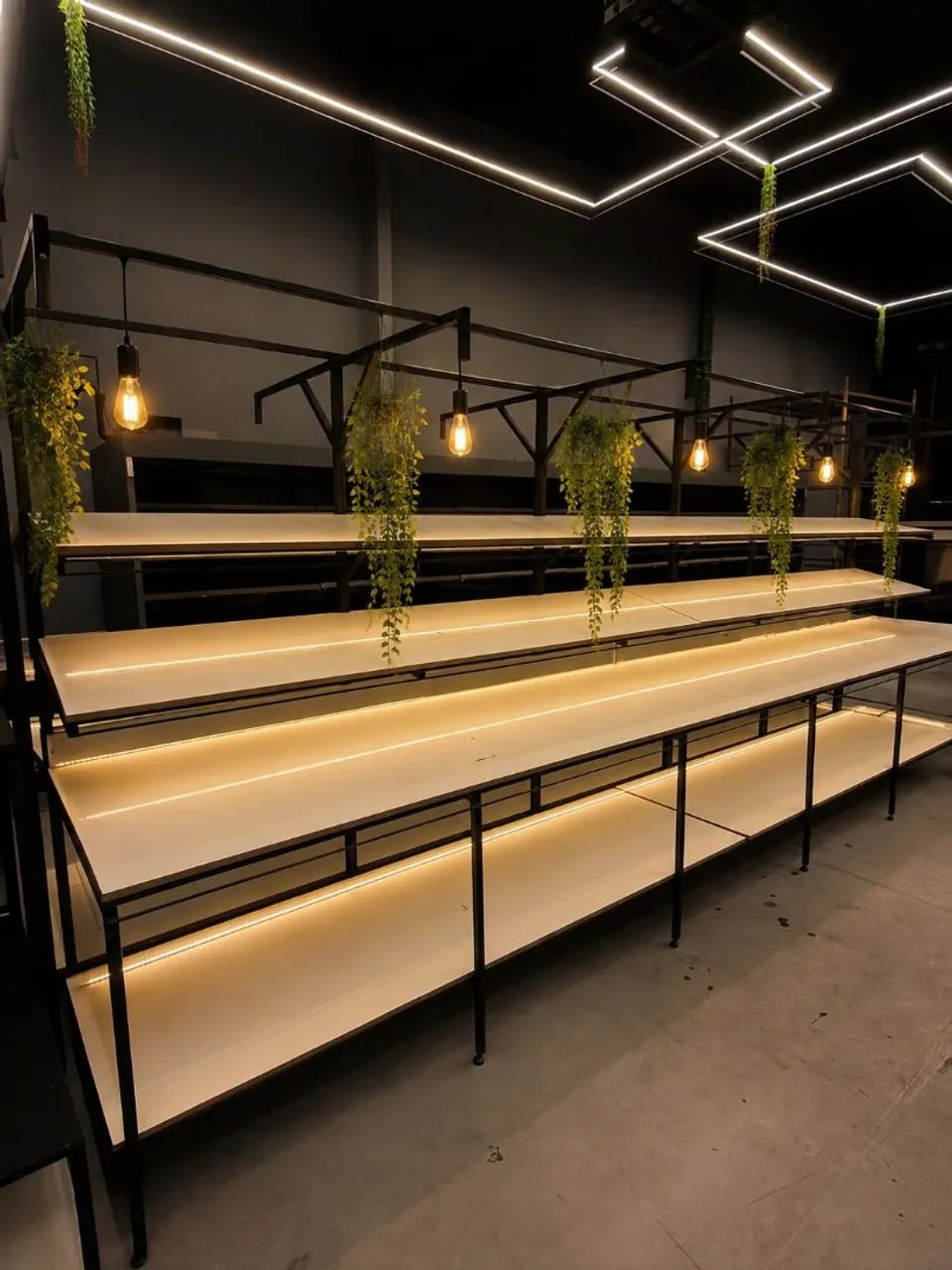 Bancadas p/ Hortifruti ou Floricultura  - Foto 6