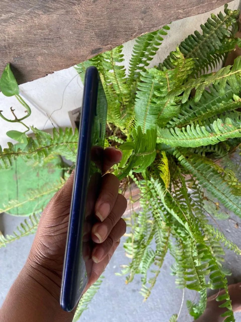 Vendo celular samsung A20s funcionando perfeitamente. obs: tela um pouco quebrada - Foto 2