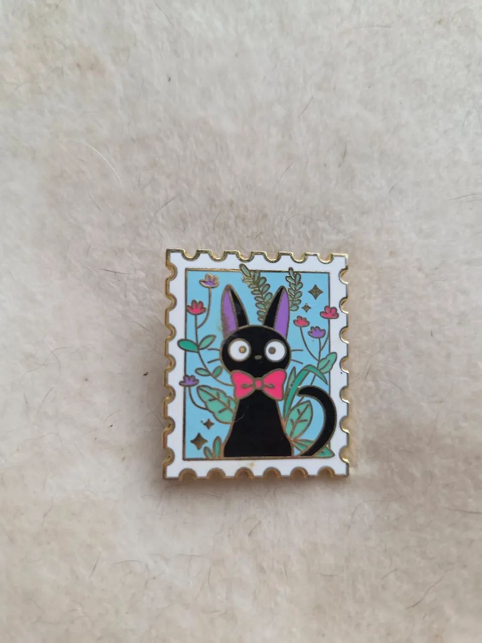 Enamel pin as serviço de entregas da Kiki jiji