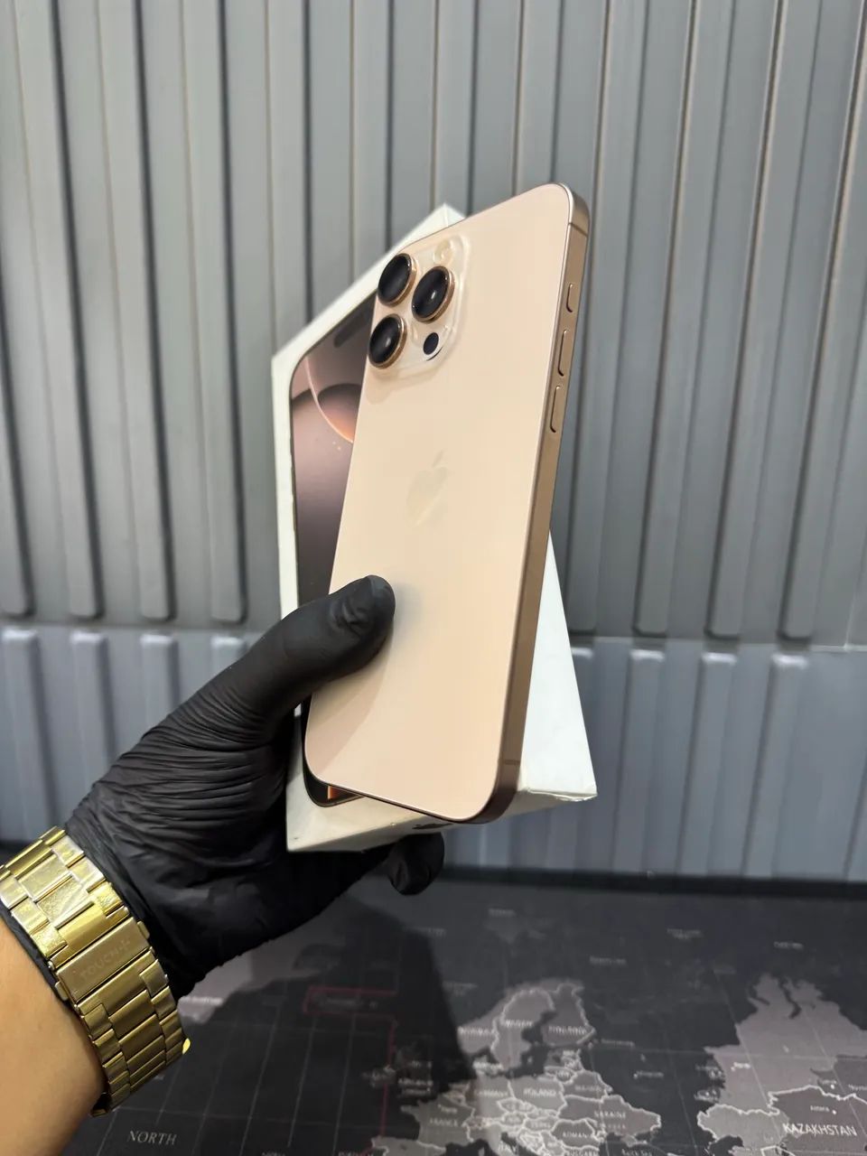 IPHONE 16 PRO MAX 256GB DESERT - Foto 4