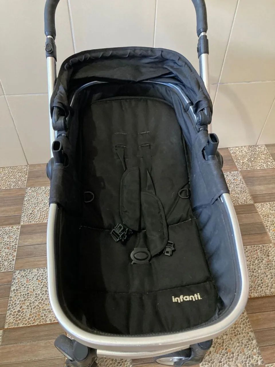 Vendo carrinho de bebê TRAVEL SYSTEM - Foto 3