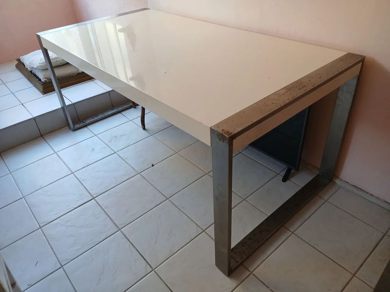Mesa francesa pé de aço inox