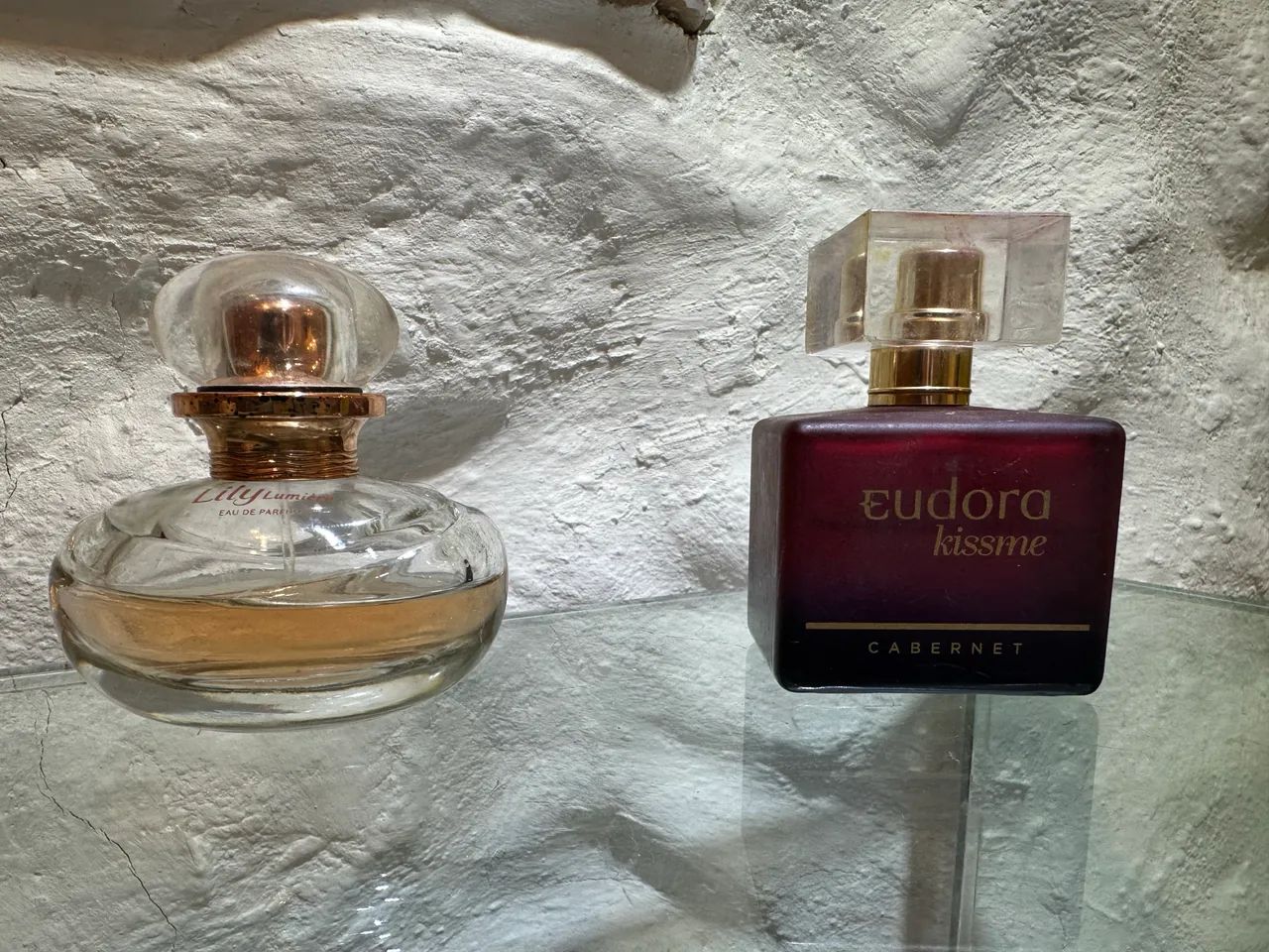 Perfumes LILY + KISS ME EUDORA 