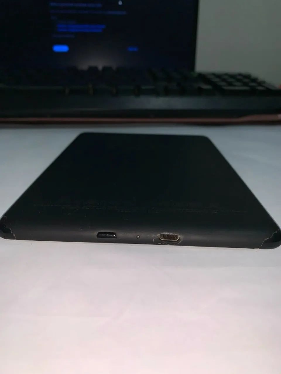 Kindle 10 geração paperwhite em ótimo estado + capa protetora - Foto 4