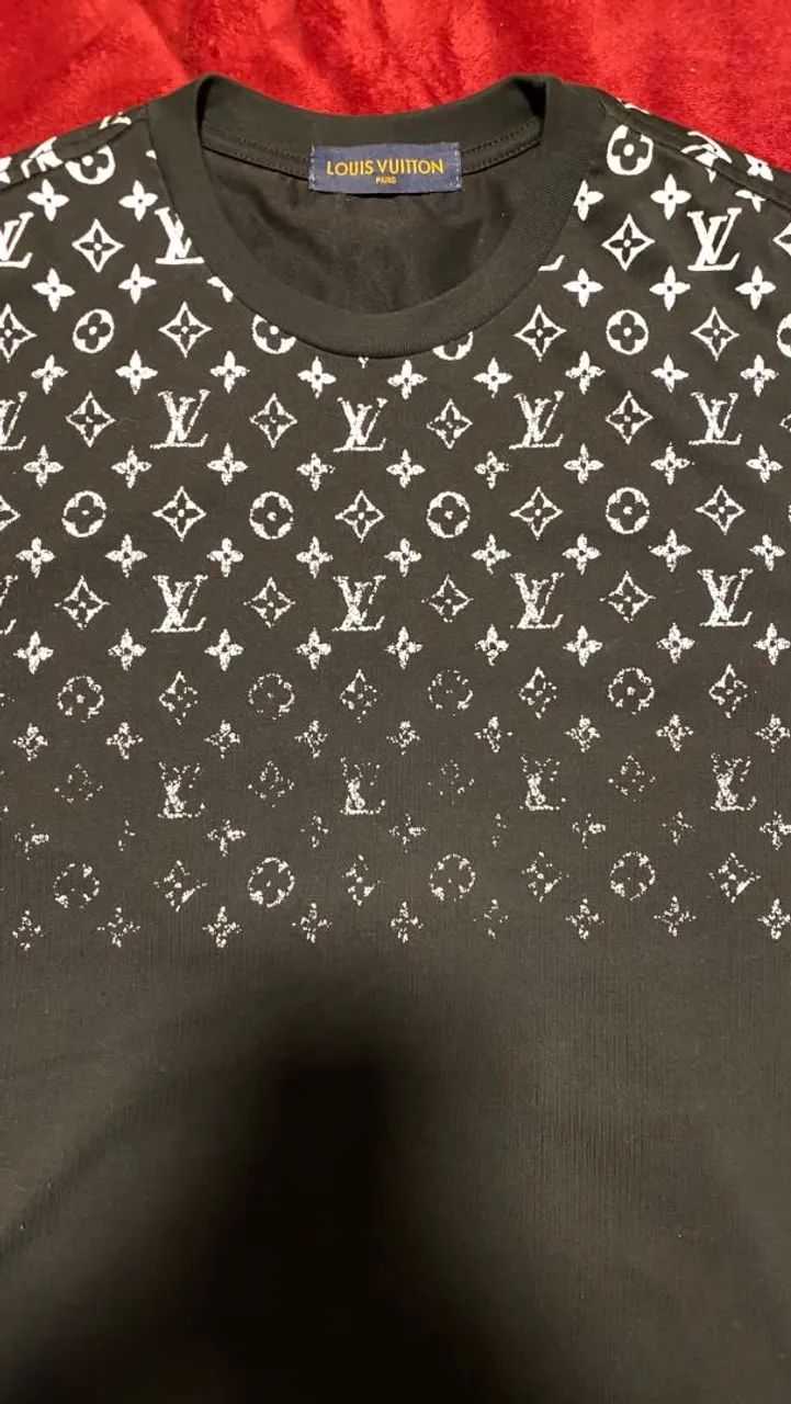Camisas Louis Vuitton e Moncler !! Em ótimo estado !!  - Foto 2