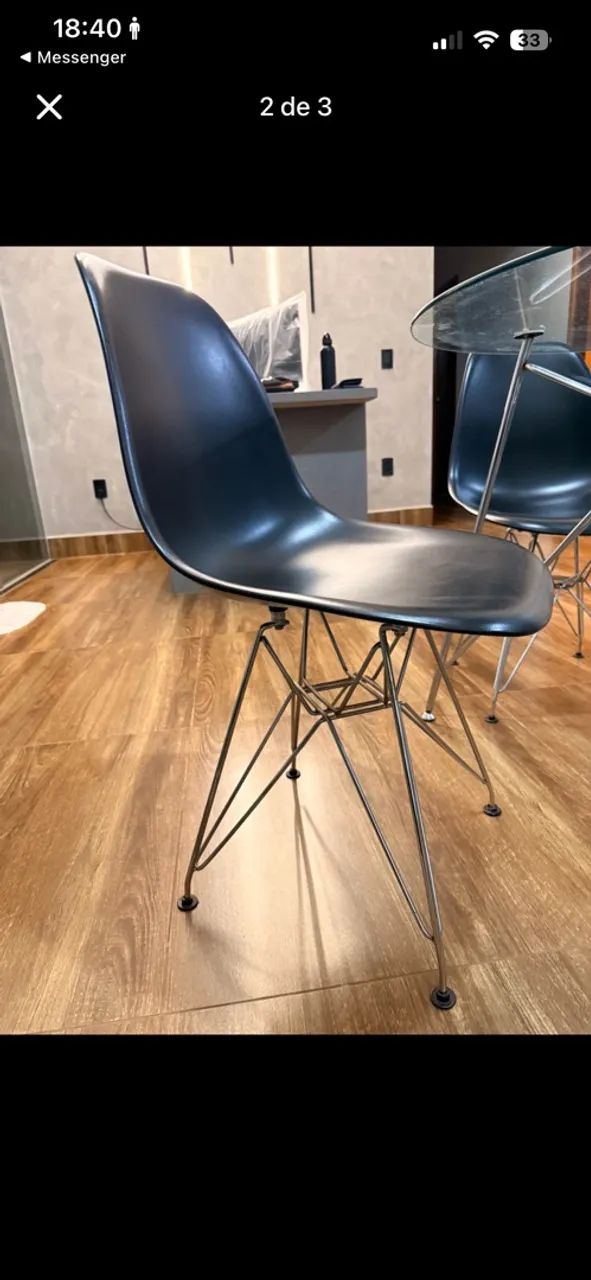 Mesa eames de ferro com cadeiras  - Foto 2