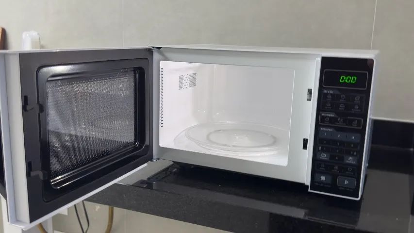 Micro-ondas Midea 27 litros - Foto 2