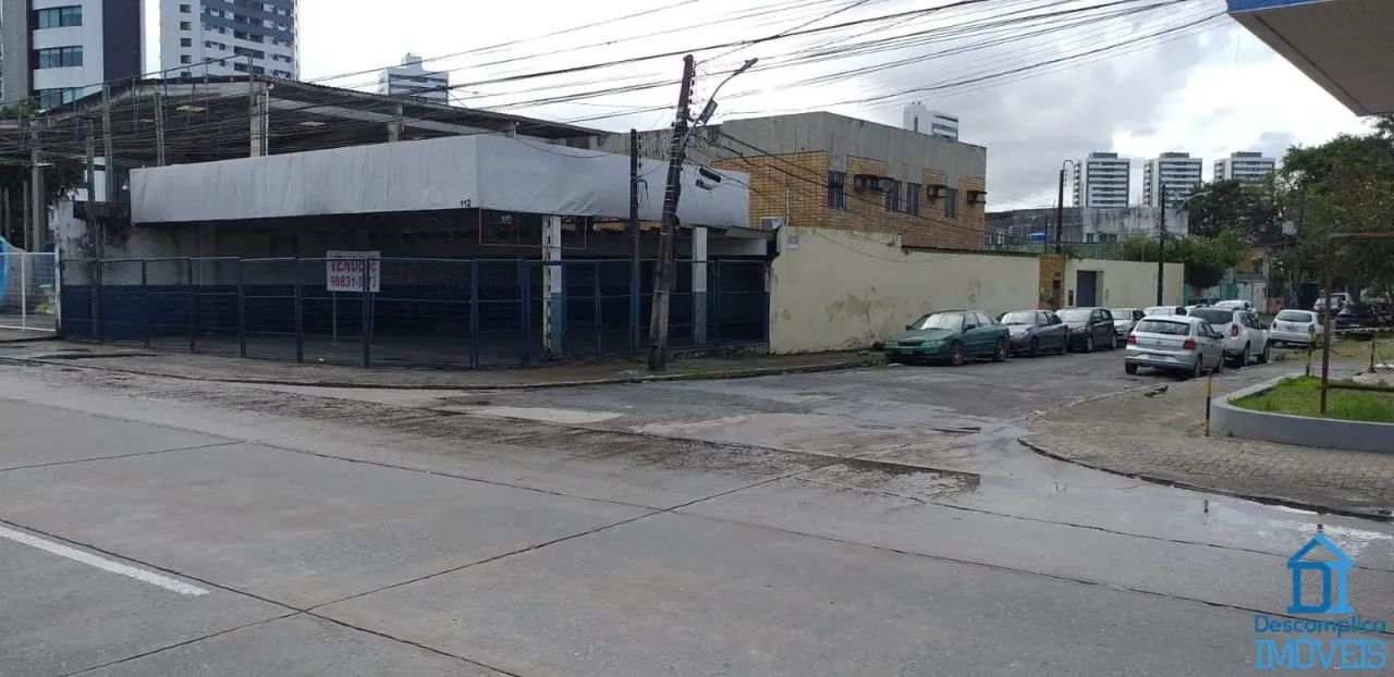Galpão comercial com 916 m² na Av Abdias de Carvalho - Recife