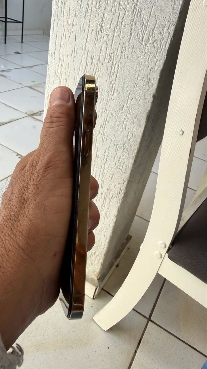 iPhone 13 Pro Max 128 gigas top - Foto 2