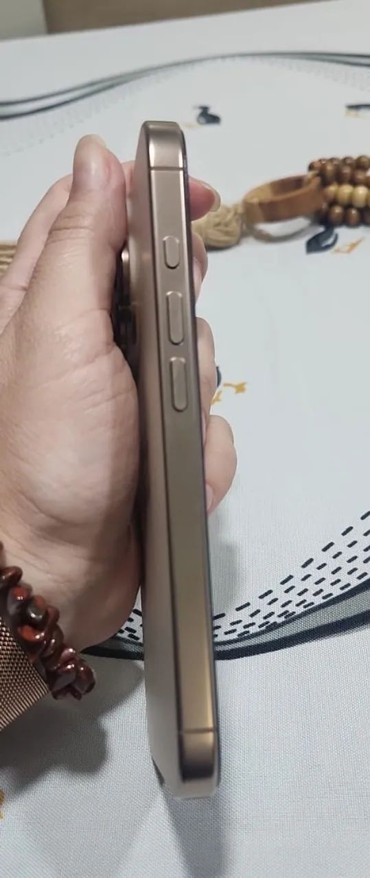 iPhone 16 Pro Desert Titanium - Absolutamente Novo! - Foto 3