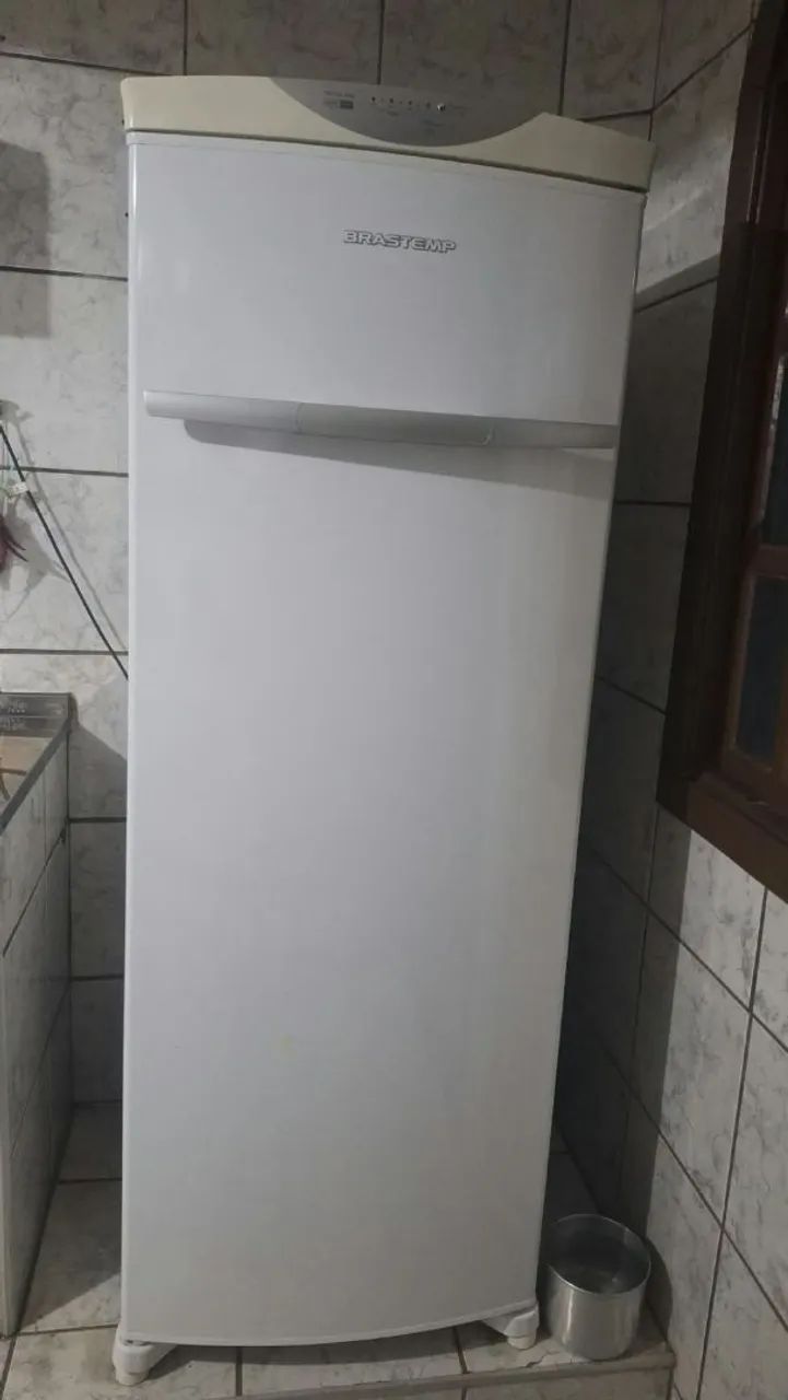 Freezer e refrigerador Brastemp 