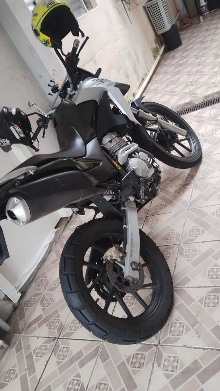 XRE 300