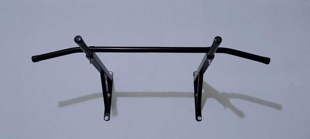 Vende-se barra de parede para exercícios 