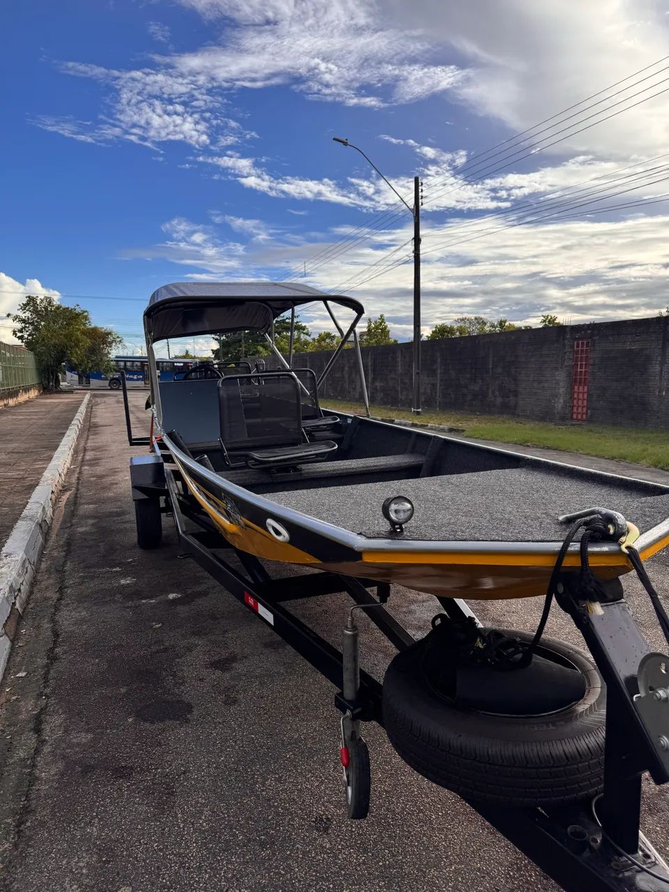 Vende se Barco de pesca  - Foto 3