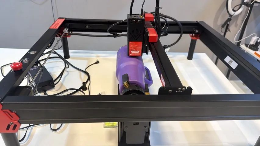 Máquina de gravação a laser e corte Maf