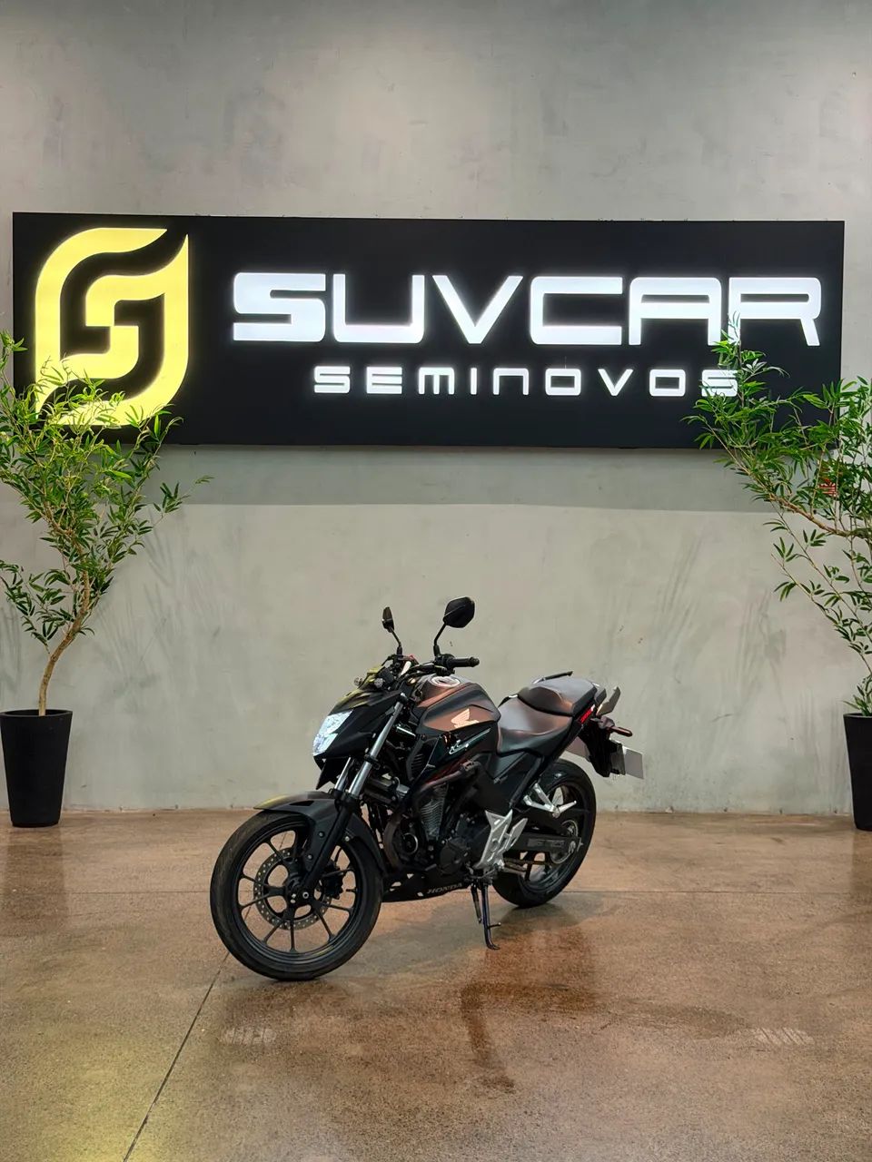 Honda CB 300F Twister 2024 | 6.000 Km Rodados | Baixa KM