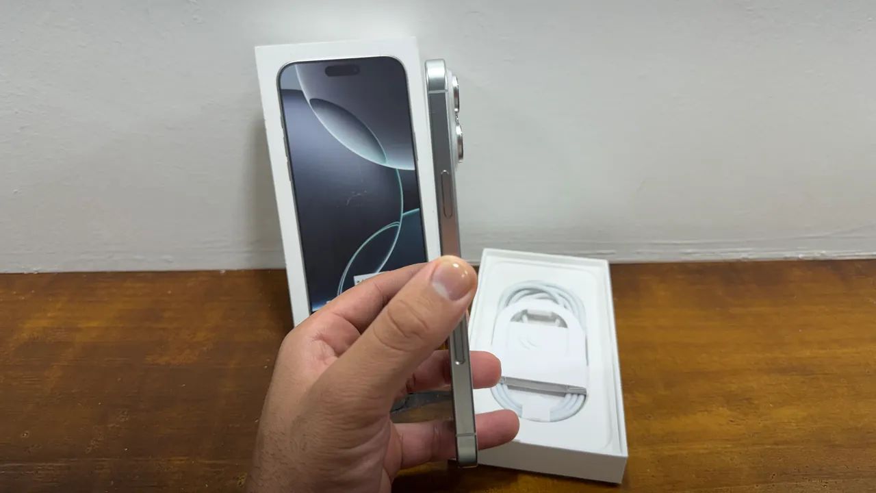 iphone 16 Pro Max 256GB Branco - semi novo  - Foto 2