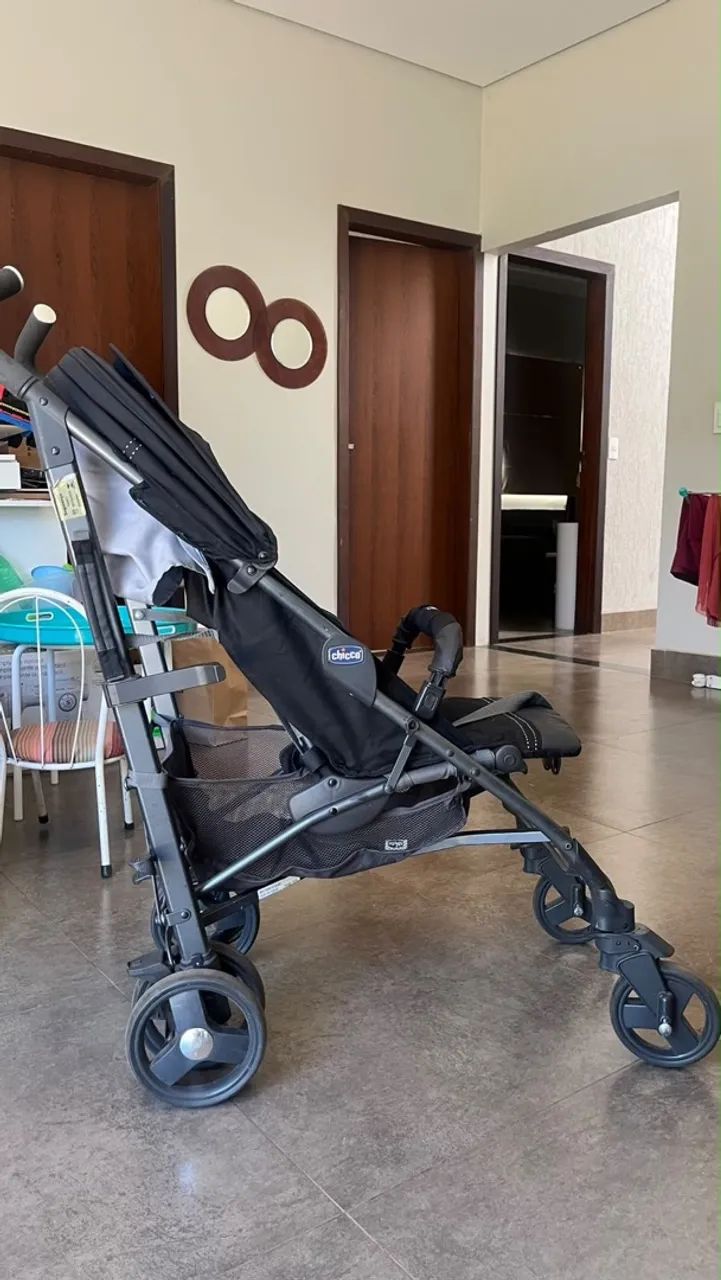 Carrinho Chicco Liteway Black - Impecável, Leve e Muito Prático! - Foto 3