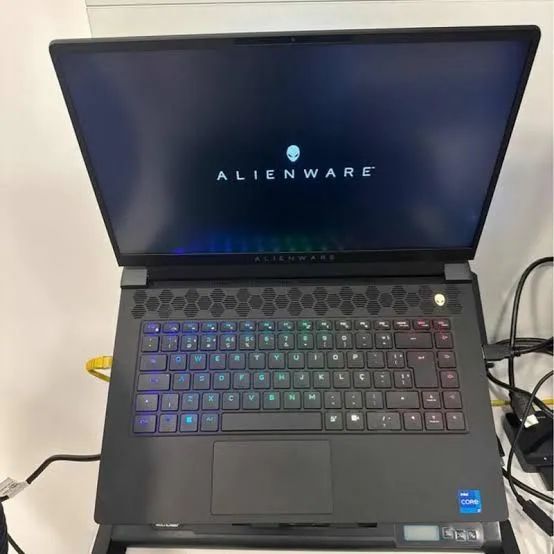 Alienware m15 R7