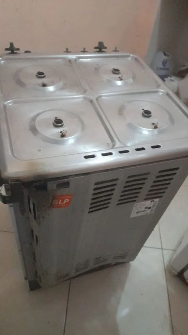 Fogao Electrolux usado - Foto 3
