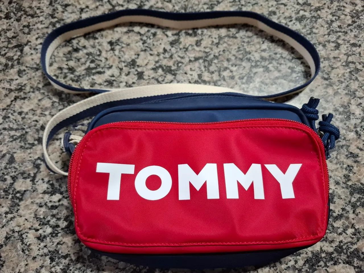 Bolsa transversal Tommy 