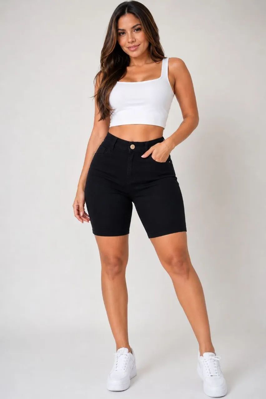 Short pedal preto com lycra 