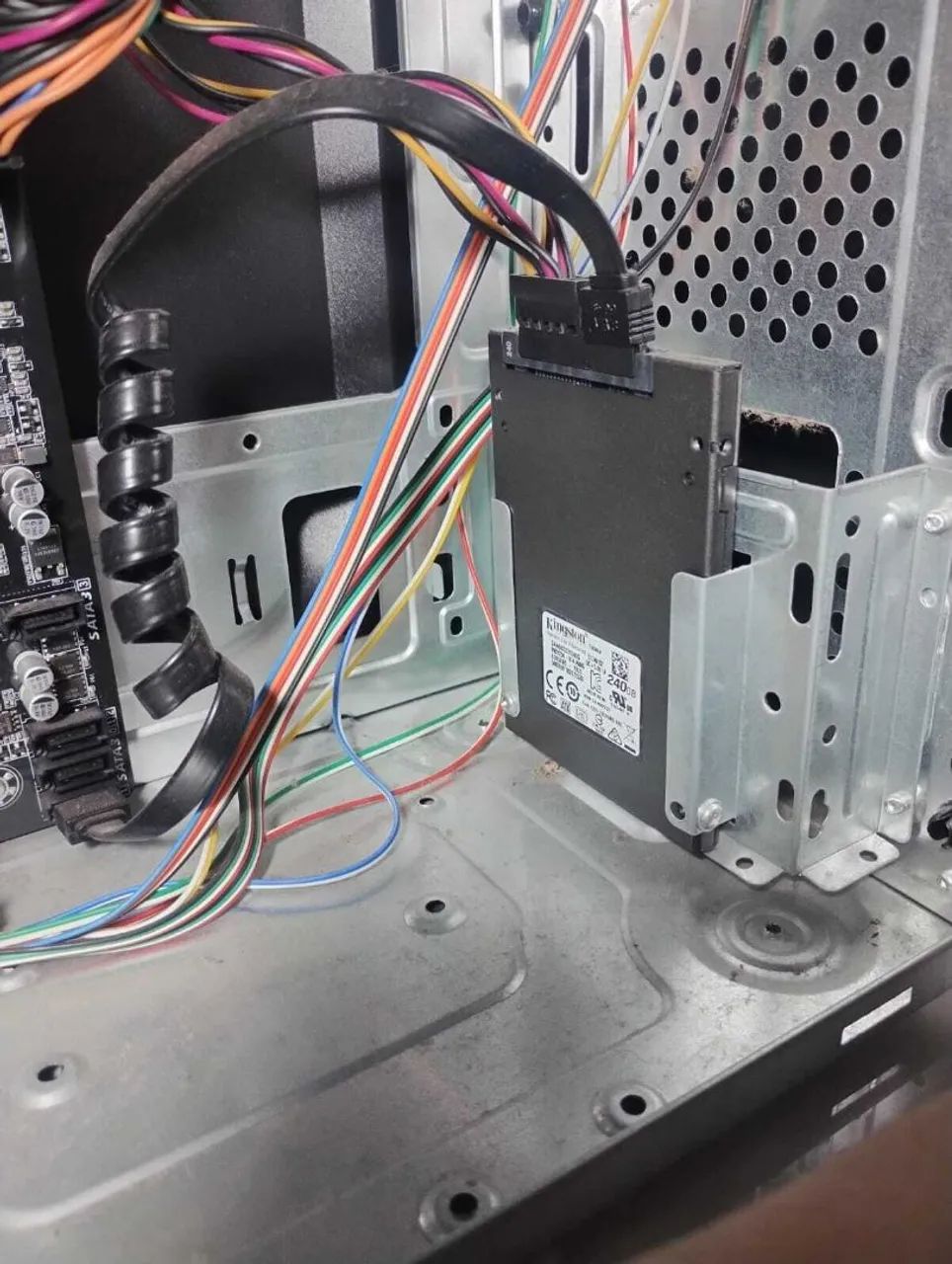 Computador Completo, 2 Monitores, PCWARE A320G AMD A8 9600 Radeon R7 - Foto 2